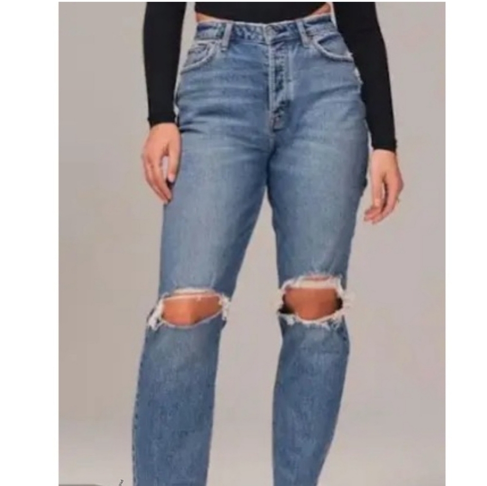 Abercrombie & Fitch Curve Love The Dad High Rise Distressed Jean Size 26/2S